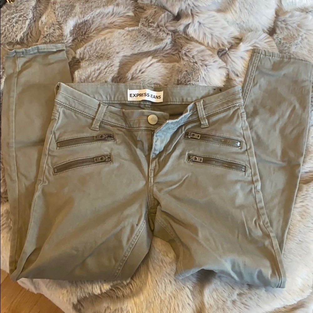 Olive Cropped Jeans